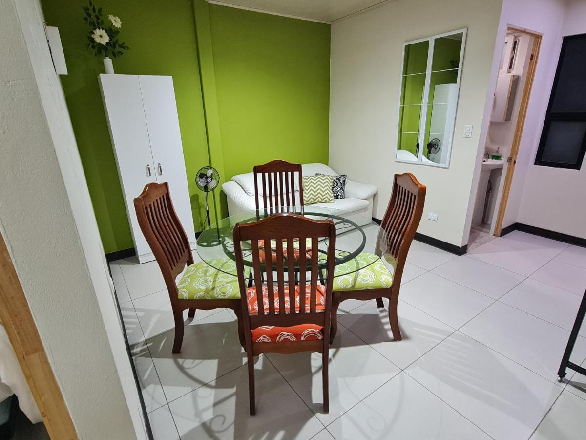Fully-equipped 2-bedroom In Apartment *
